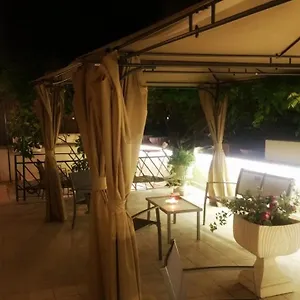 Garden House - Luxury - Self Check-in Only Roma